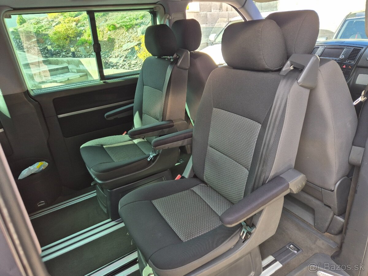 Volkswagen T5 Multivan 2,5TDI 4MOTION - 13