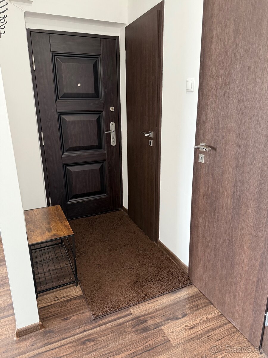 Prenájom 2 izbového bytu Galanta - 13
