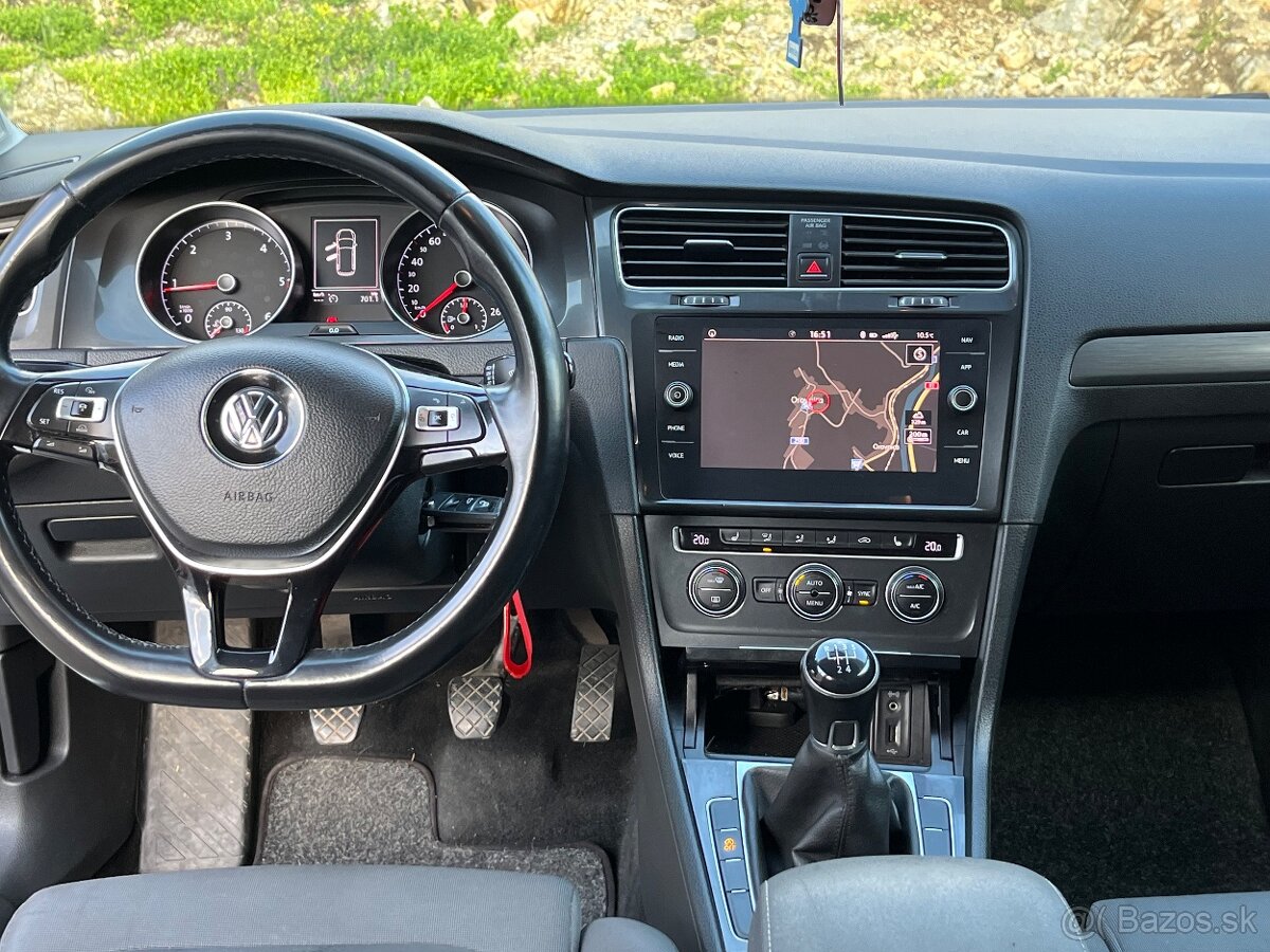 Volkswagen Golf Variant 1,6 TDi - 13