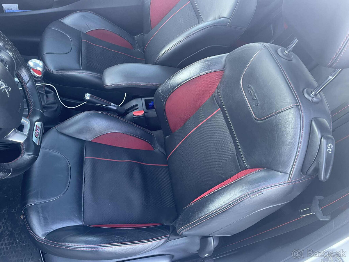 Peugeot 208 GTi 200THP - 13