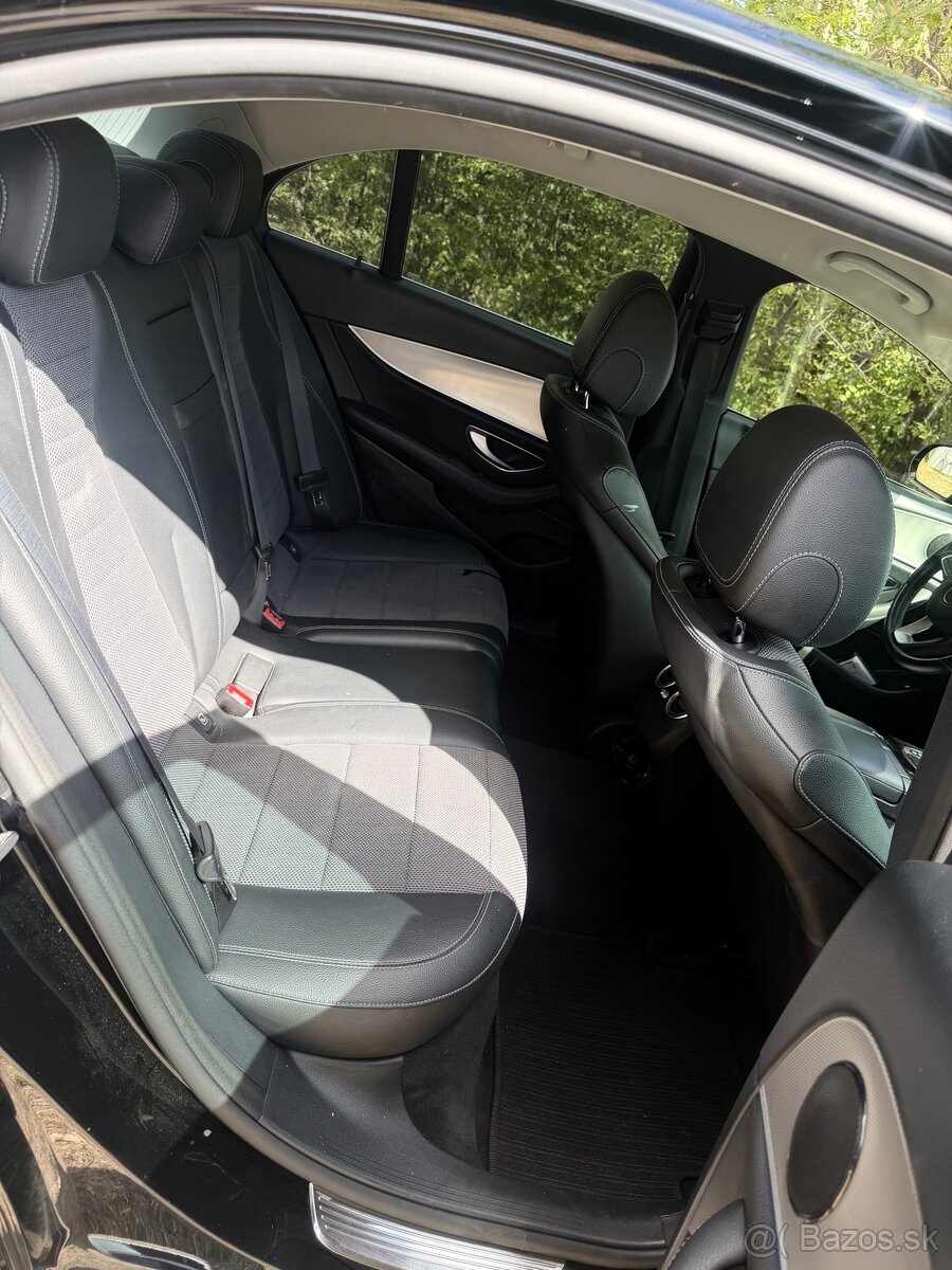 Mercedes-Benz Triedy E (W213) – E 220 d, TOP Stav - 13