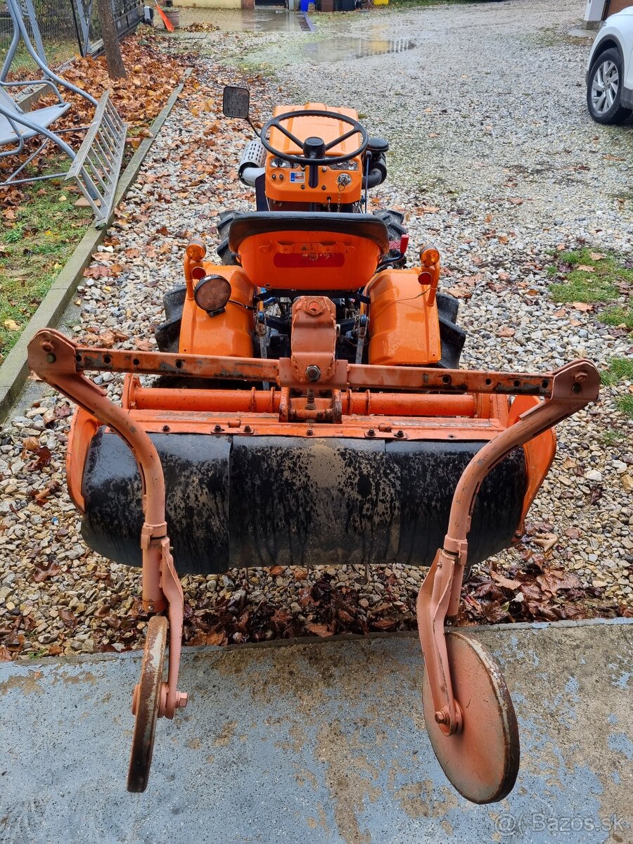 Kubota B6001 - 13
