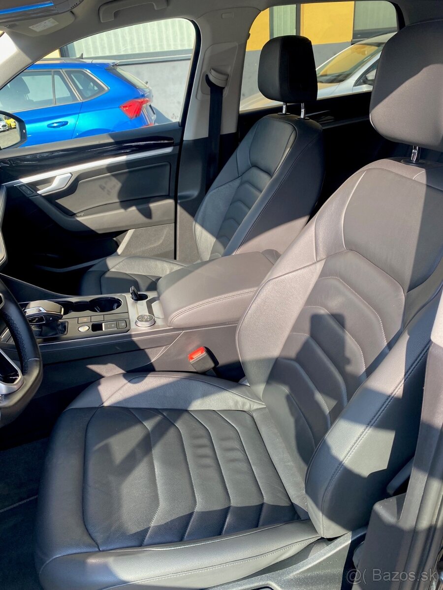 VW TOUAREG ELEGANCE 4MOTION - 13