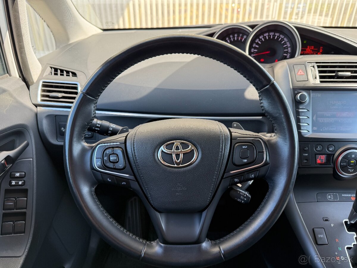 Toyota Verso - 13