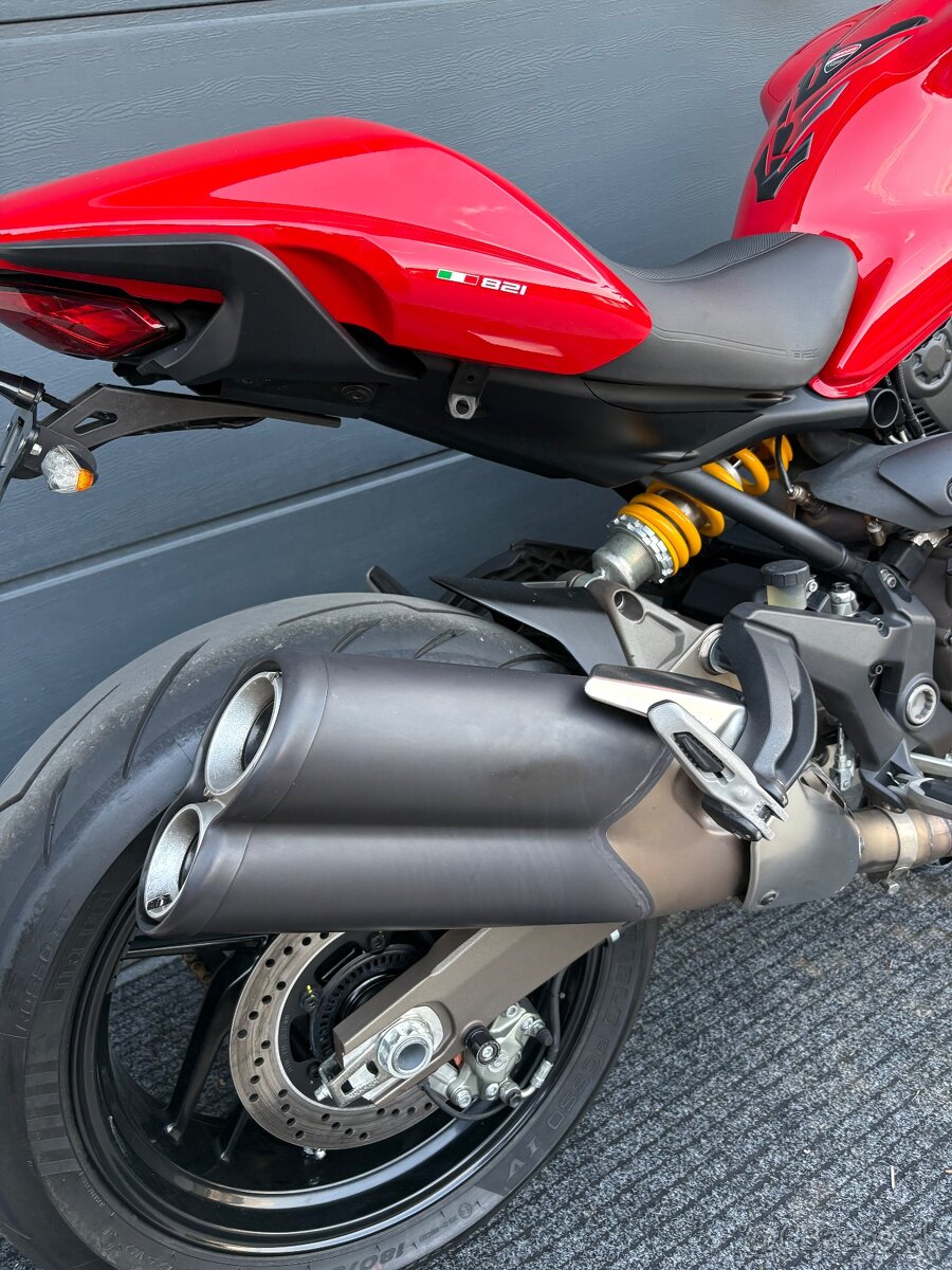 Ducati Monster 821 - 13