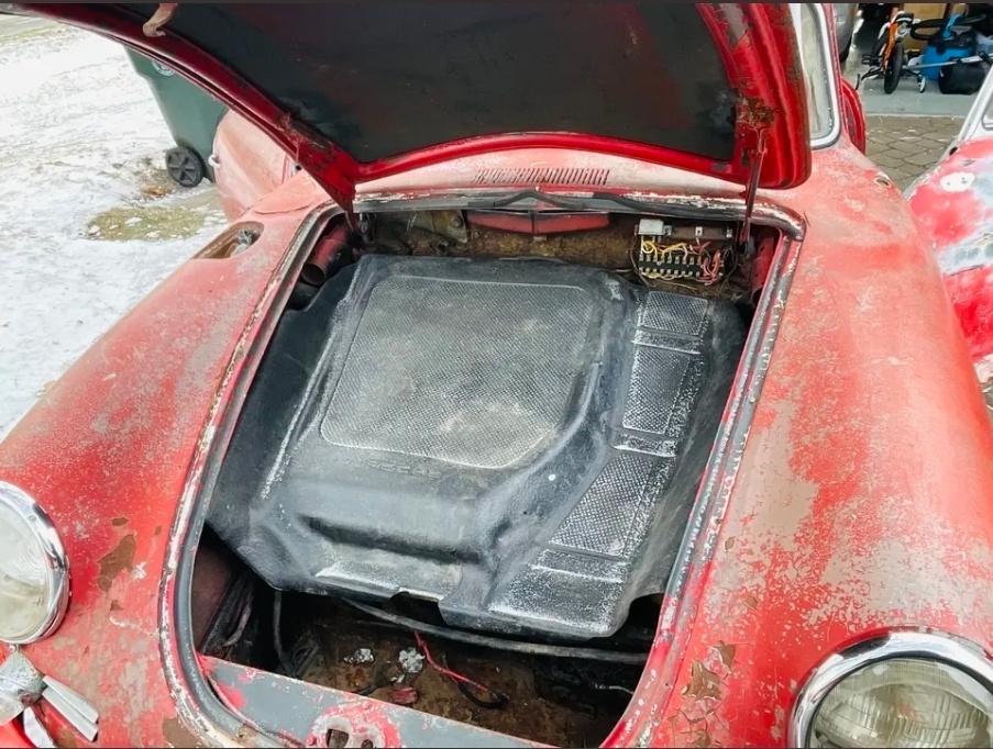 Porsche 356C - 13