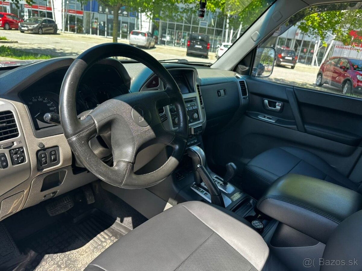 Mitsubishi Pajero 3.2 DI-D - 13