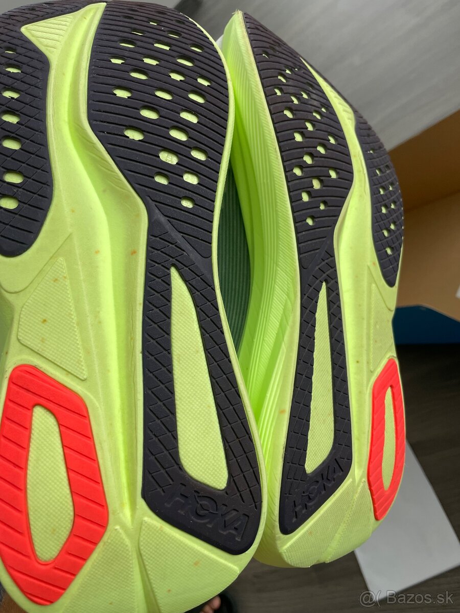 Hoka mach 7 - 13