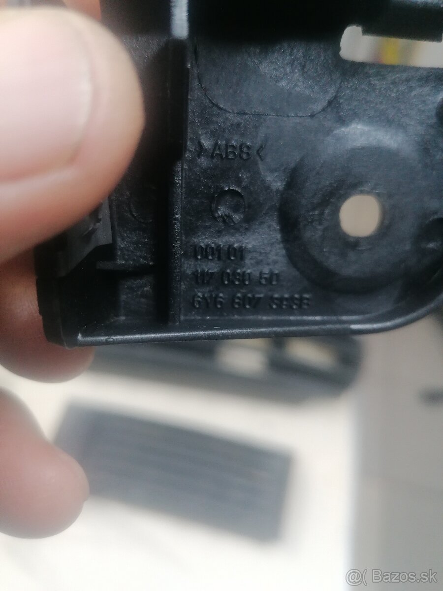 Lišta, Držiaky, zaslepka Naraznika Fabia1, L. - 13