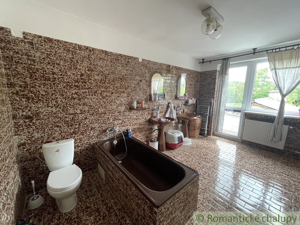 Šesťizbový rodinný dom v Branči – ideálne bývanie v tichej - 13