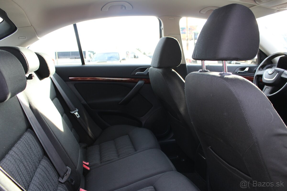 Škoda Octavia 1.9 TDI PD Ambiente DSG - 13