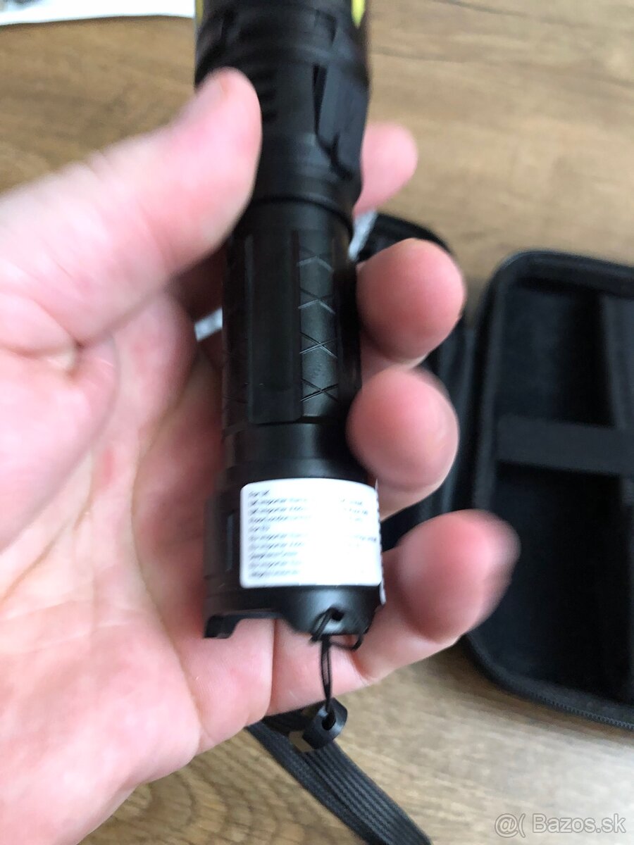 Taktická Led baterka (4 režimy) - 13