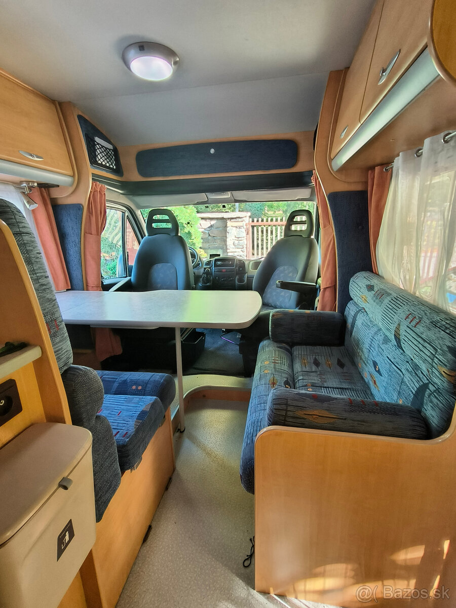 predám autokaravan Chauson Welcome 85 - 13