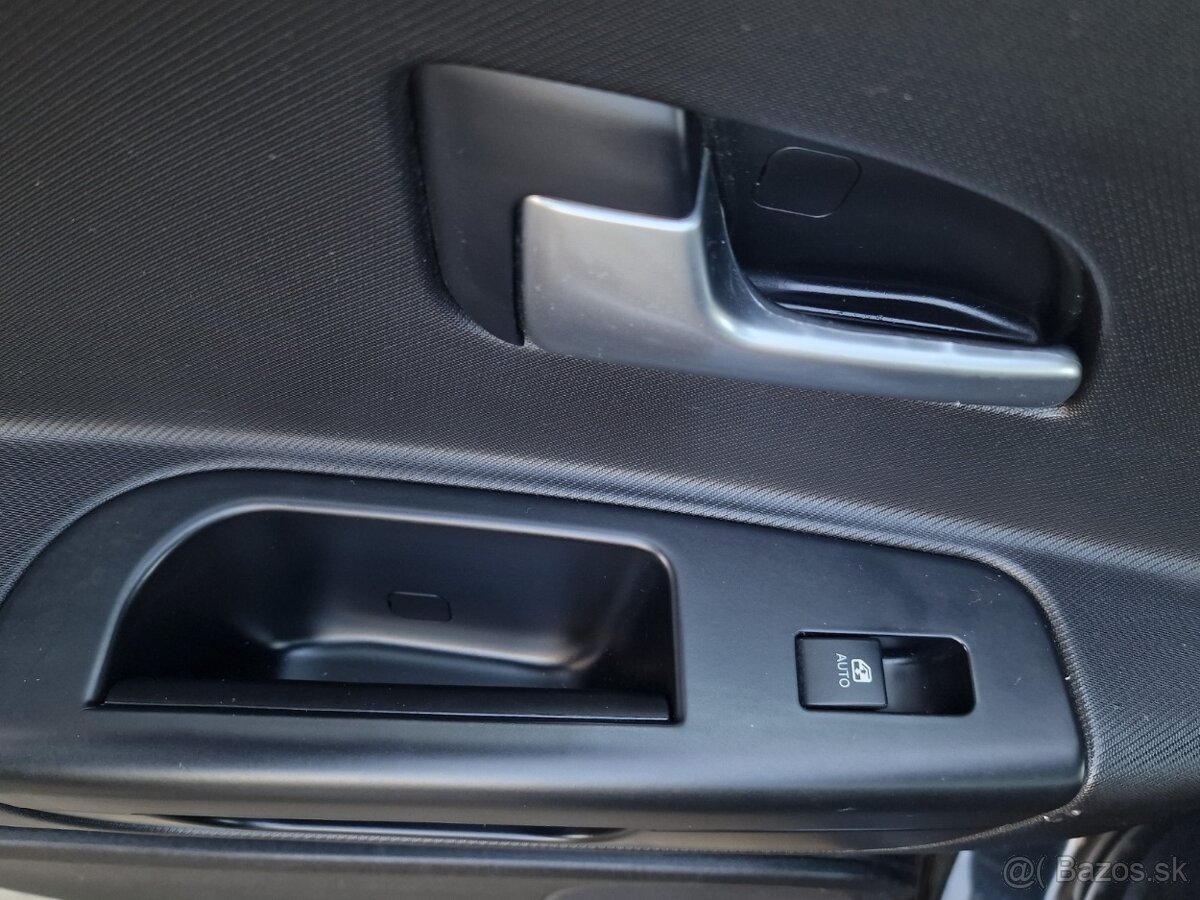 Kia Cee´d 1.6CRDi VGT 115K TX M6 SR 2 majiteľ - 13