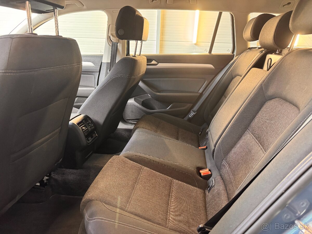 Volkswagen Passat Variant 2.0 TDI - 13