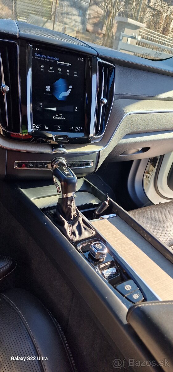 VOLVO XC60 A8 Inscription 4x4 - 13