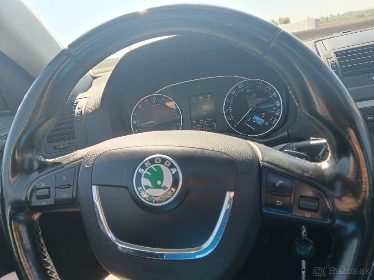 Škoda octavia 2 2.0tdi dsg - 13