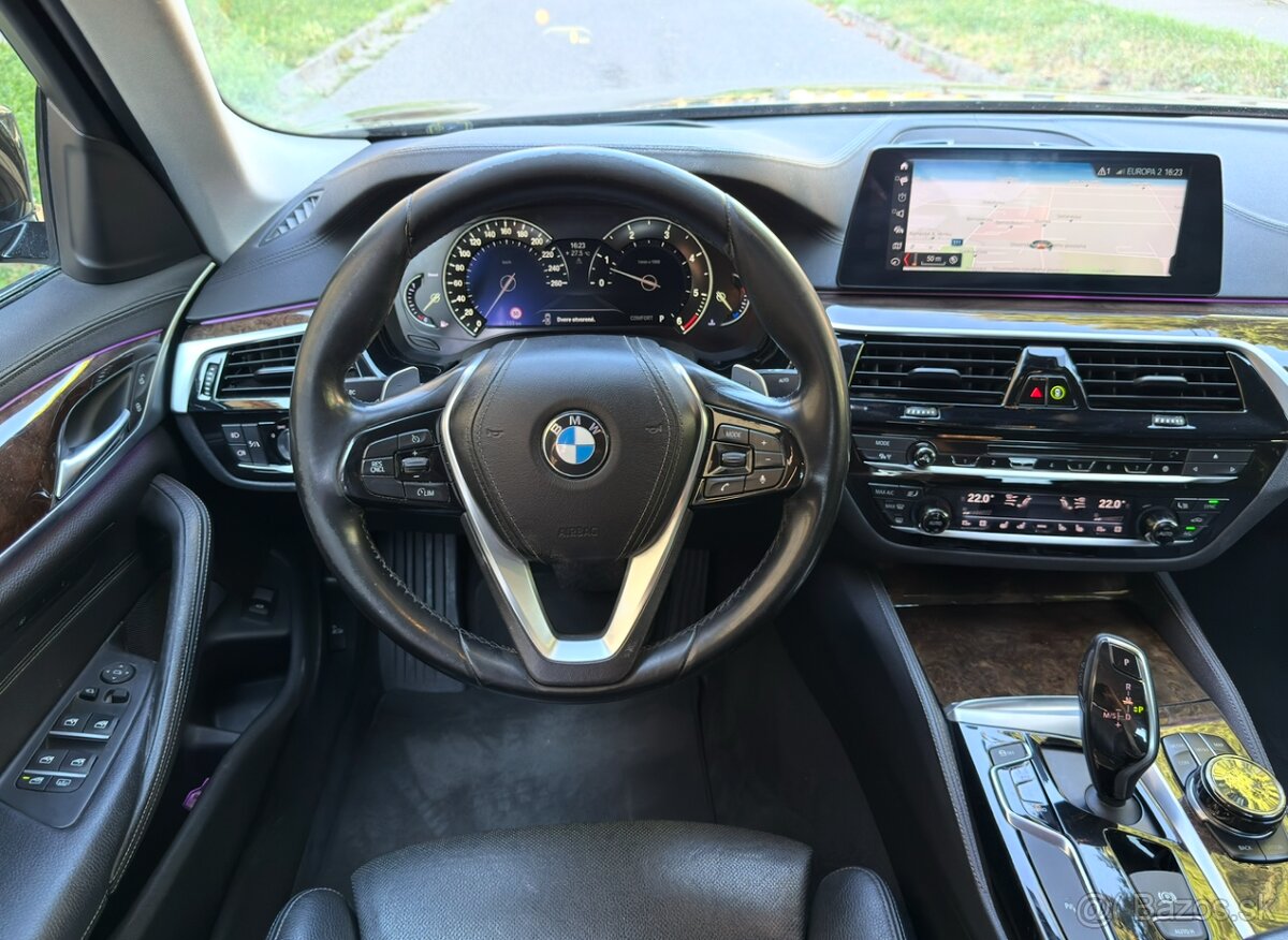 BMW 530d xDrive 2018 KOMFORTSITZE / NIGHT VISION - 13
