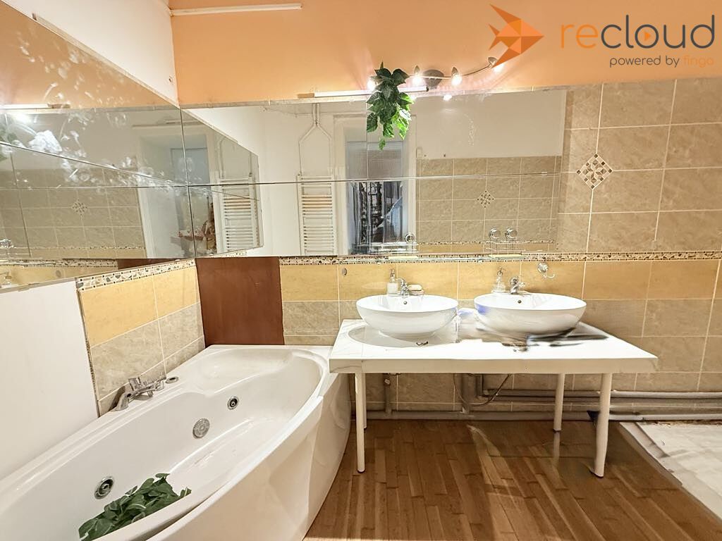 Na predaj výnimočný 2-izbový byt v historickom centre Nitry - 13