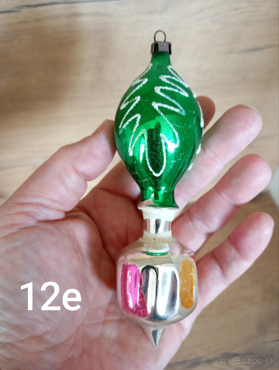 staré vianočné ozdoby. - 13