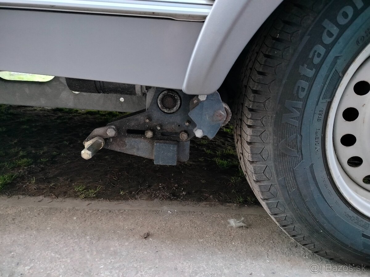 Predám karavan HYMER - 13