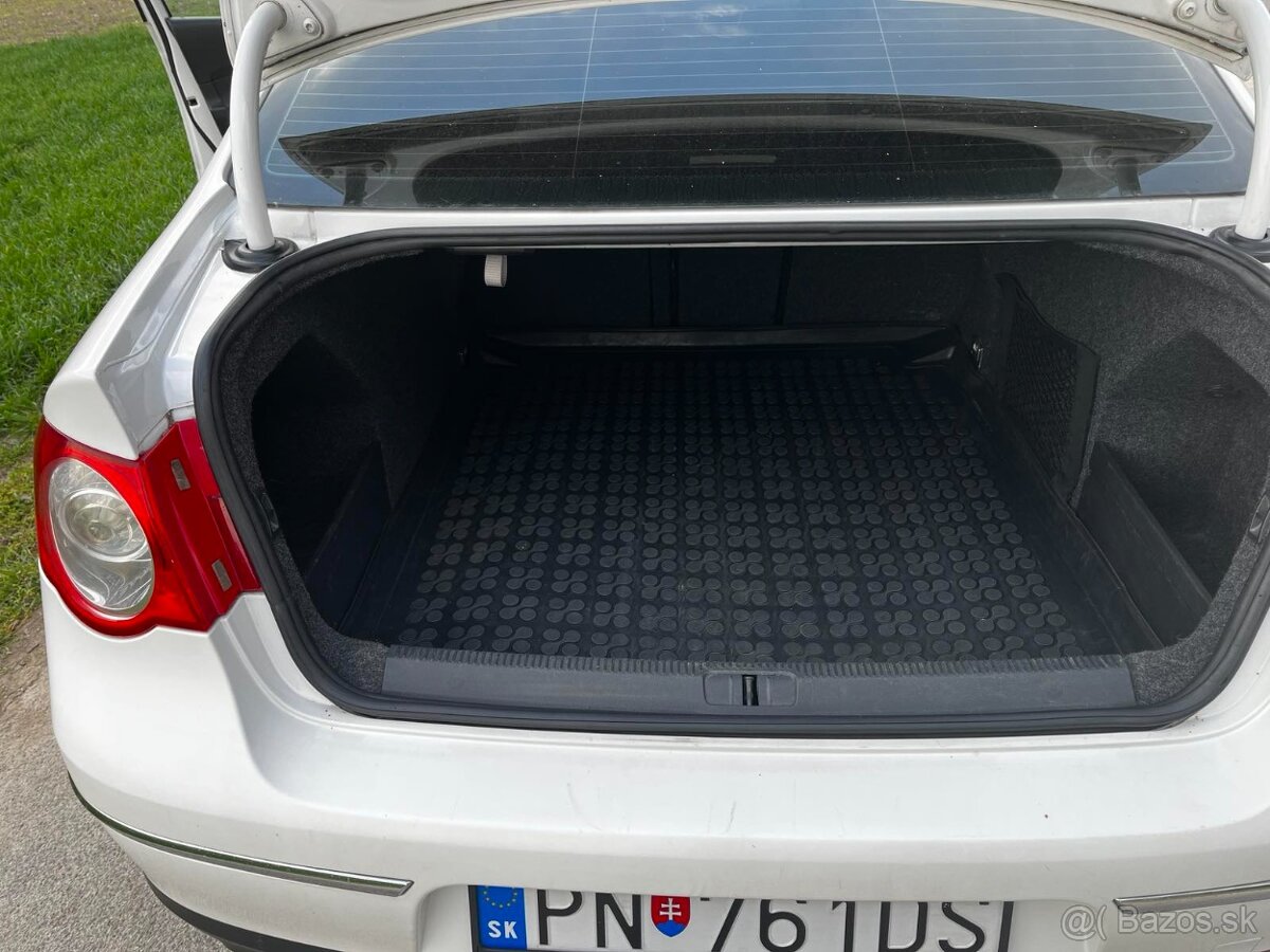 VW Passat B6 1,9 TDi, 77 kW - 13