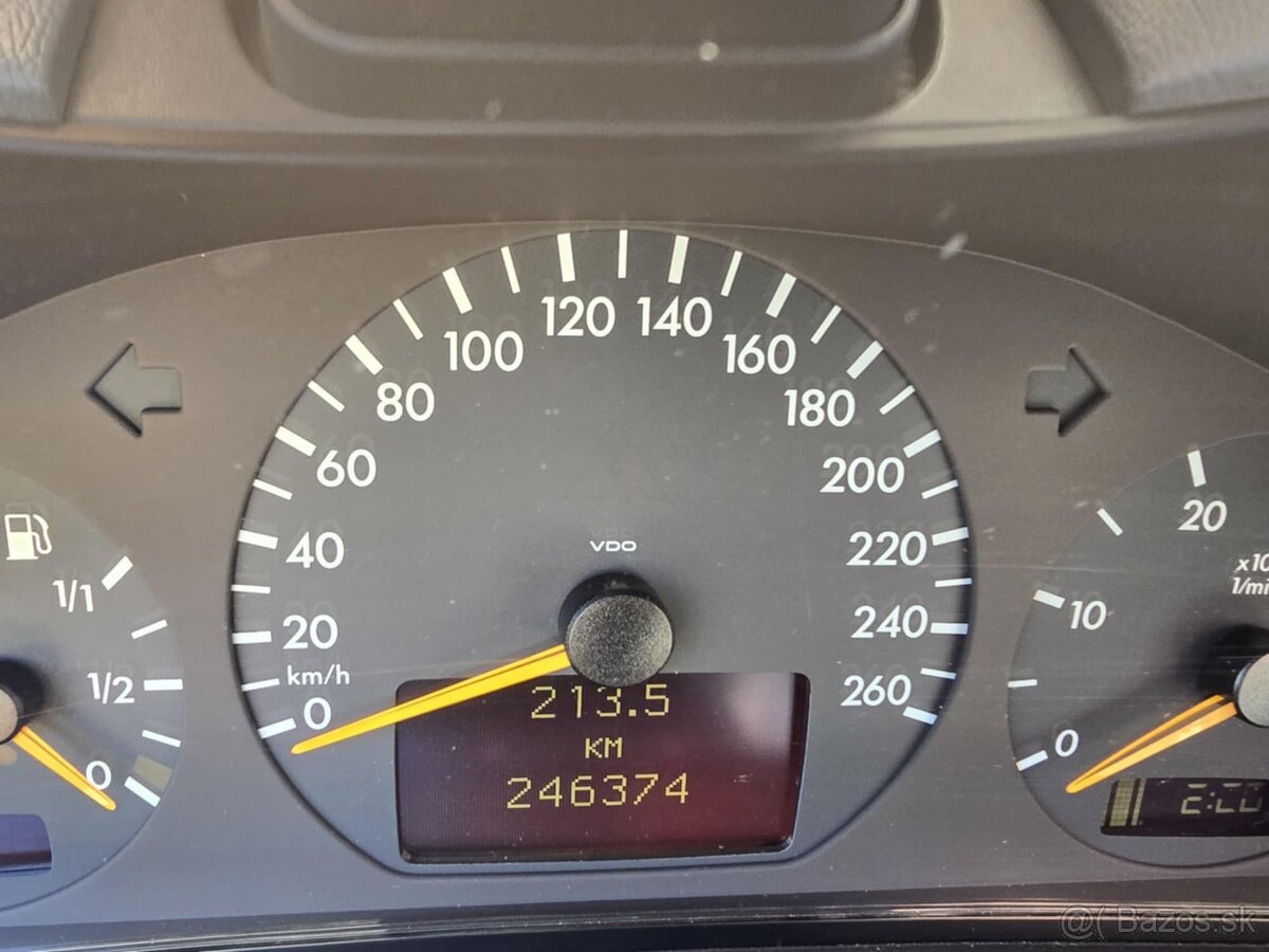 Mercedes Benz E320CDI, 246000km - 13
