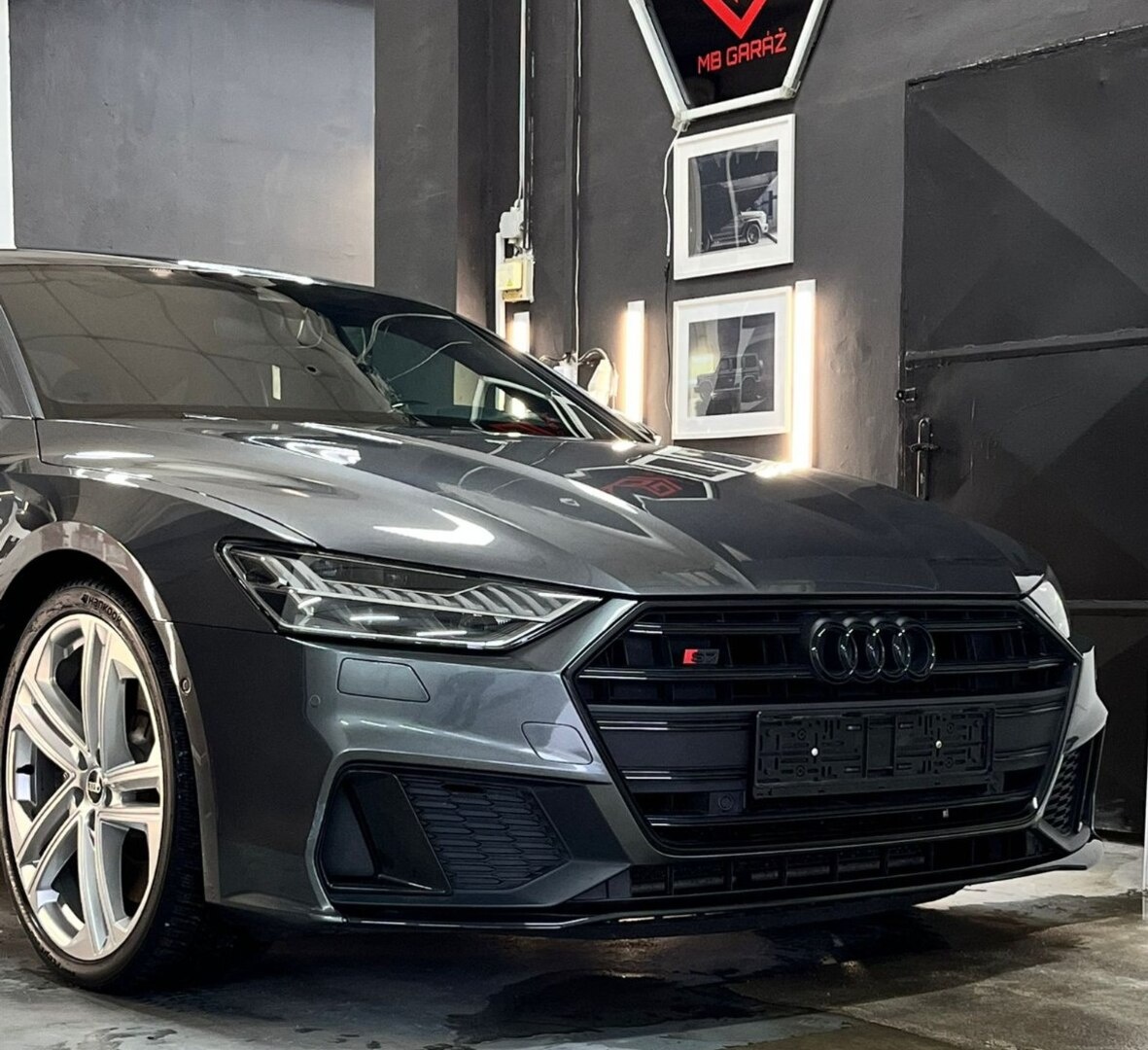 AUDI KRUHY ZNAK LOGO - čierne lesklé - 13