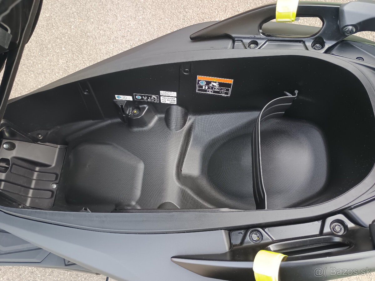 Honda Forza 125 - 13