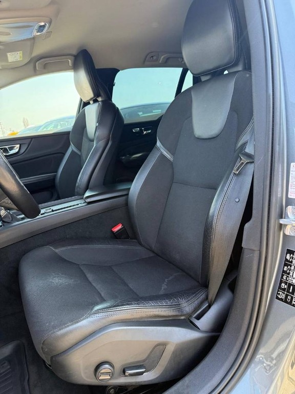 Volvo V60 D3 Momentum A/T - 13