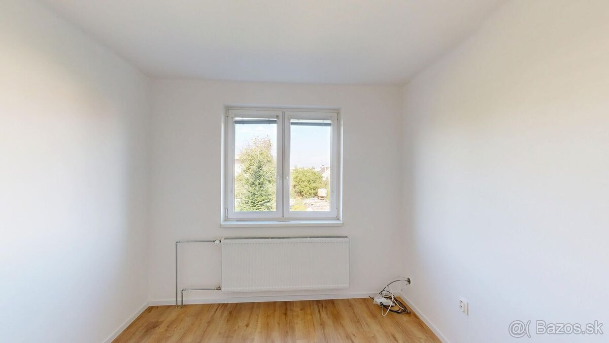 PINK Reality Na predaj útulný 4-izbový rodinný dom v Šali – - 13