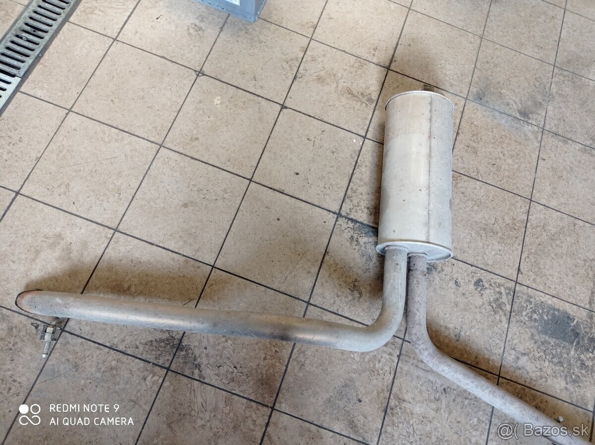 Rozpredám trafic vivaro 2010 2,5dti 107kw - 13