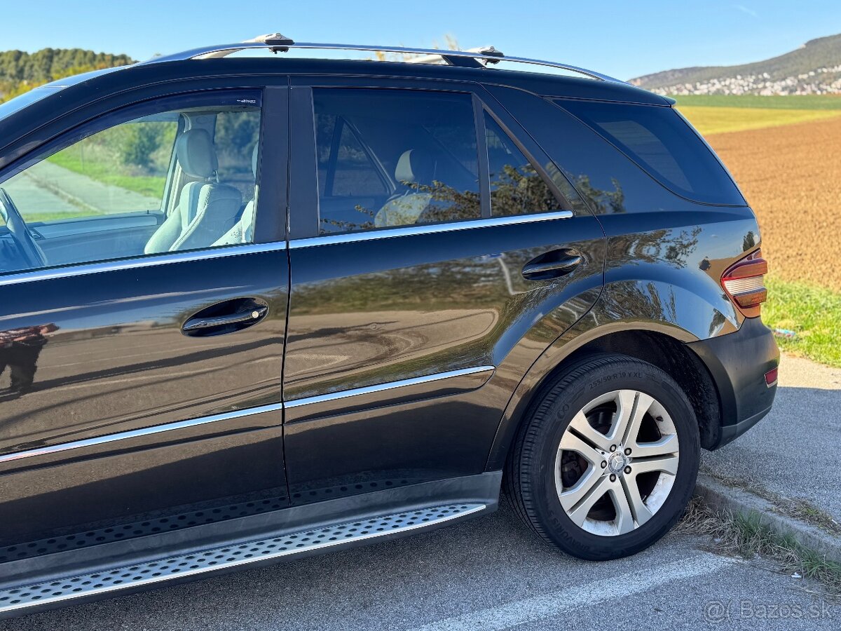 Mercedes-Benz ML 320 CDI 4MATIC – automat, 165 kW - 13