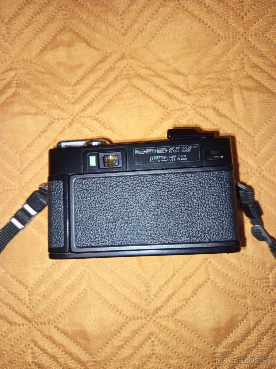 Minolta Hi-Matic AF2 - 13