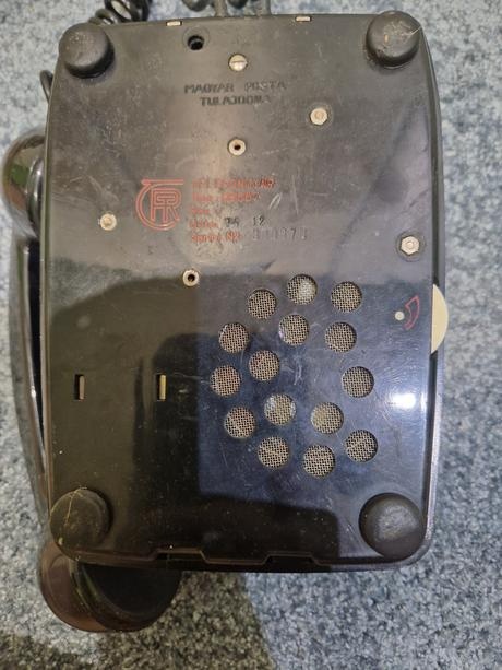 Retro telefony - 13