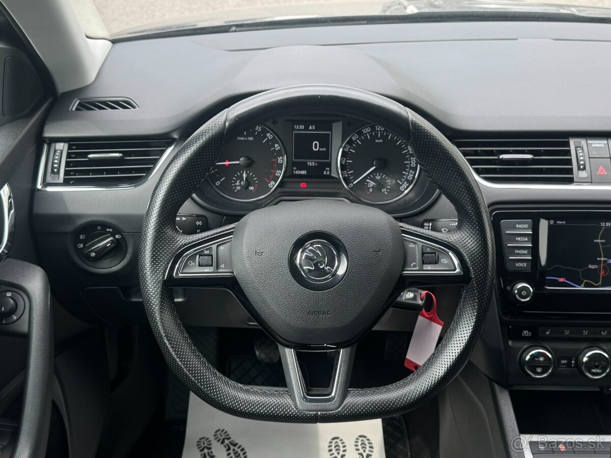 Škoda Octavia Combi 2.0 TDI Ambition - 13