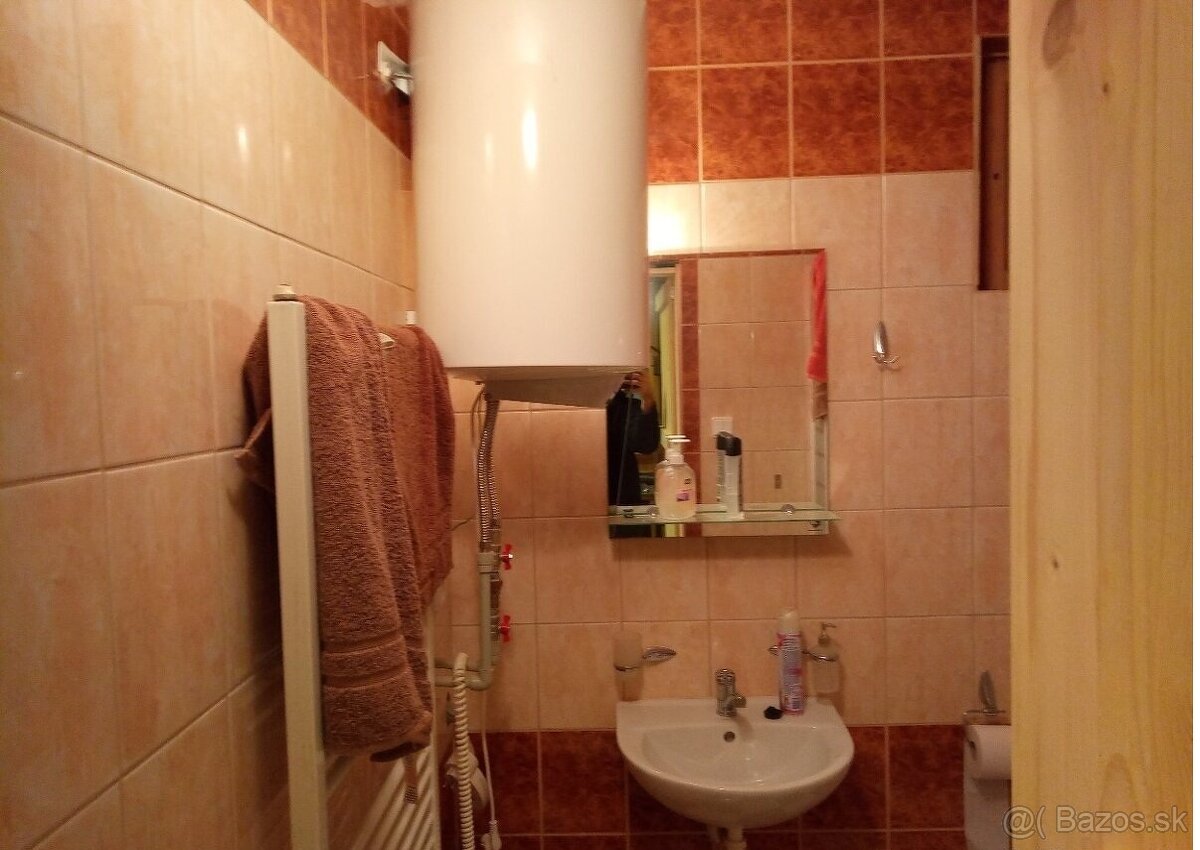 Na predaj celoročne obývateľnú chatu Vpri Dunaji - 13