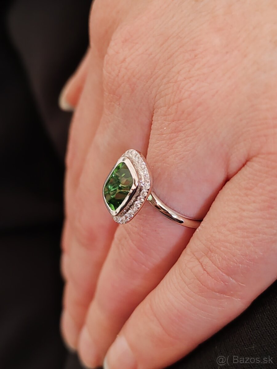 Luxusný zlatý prsteň s mohutným Turmalínom a diamantami - 13