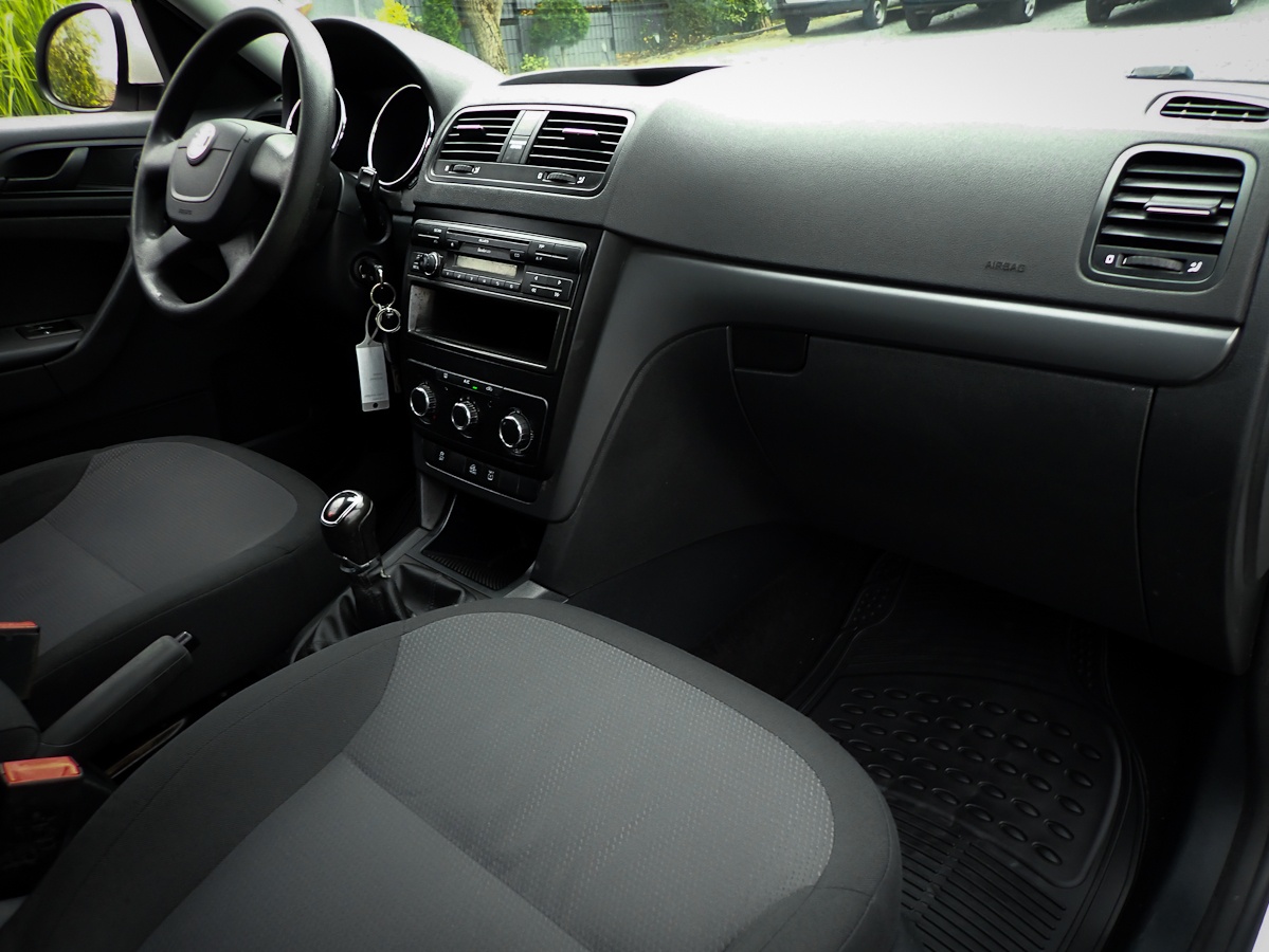 ŠKODA YETI 2.0TDI 4x4 -2013 -81kw - ŤAŽNE, KLIMA, STK - 13