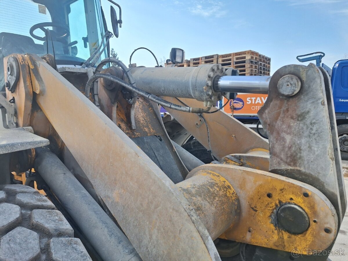 LIEBHERR L538 4X4 - 13