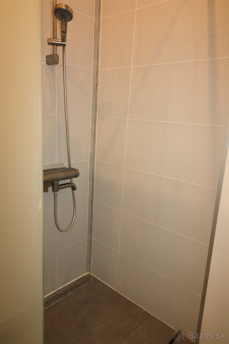 PREDAJ VEĽKÝ 2,5 IZBOVÝ STAROMESTSKÝ BYT CENTRUM - 13