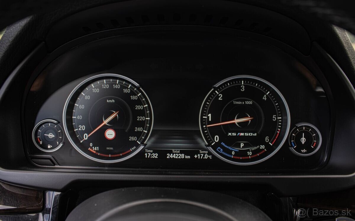 BMW X5 M50D F15 xDrive 3.0D 2016 - 13