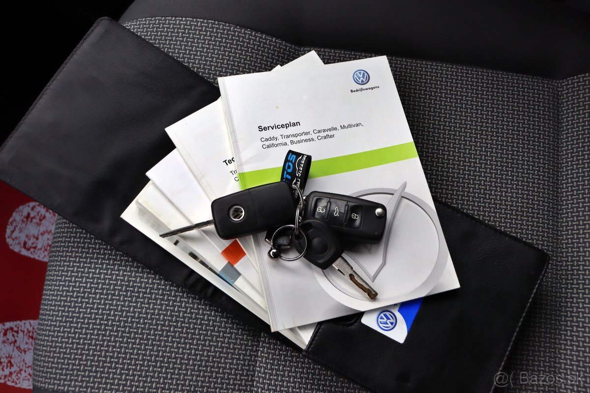 Volkswagen Transporter Caravelle 2.0 TDI - 13