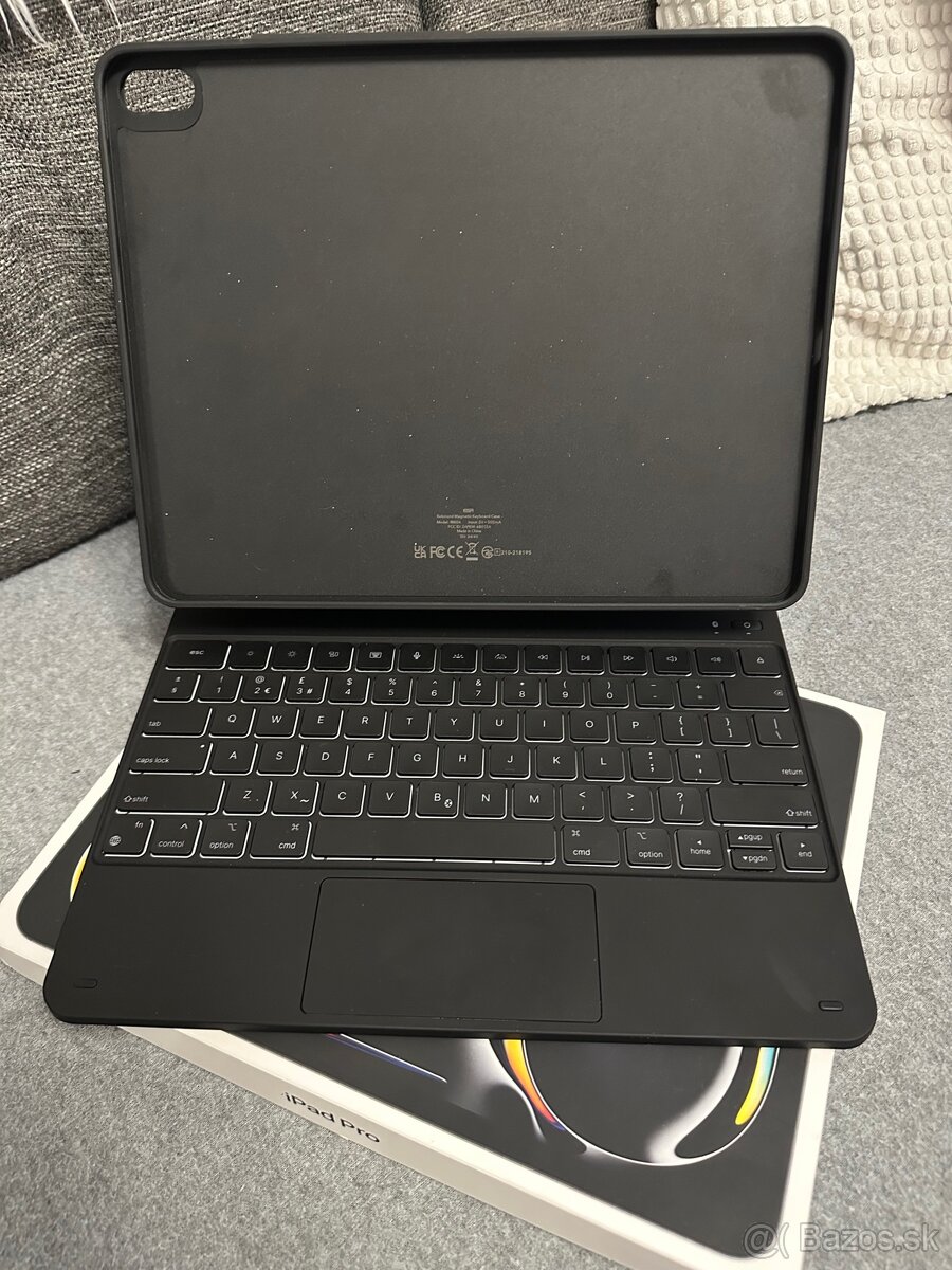 iPad Pro 13 M4 - 100% batéria, bohaté príslušenstvo - 13