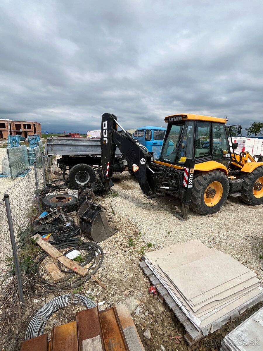 JCB 4CX - 13