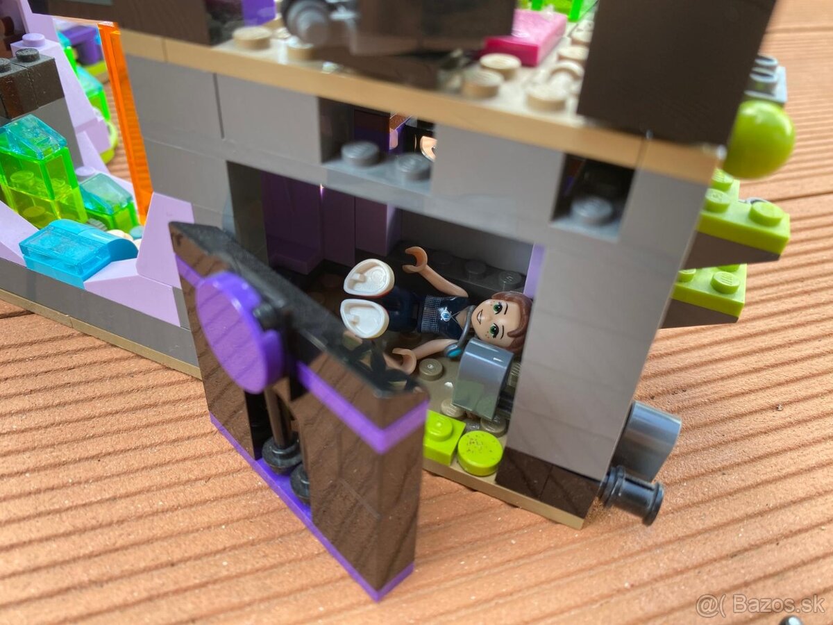 Predám väčší balík LEGO Elves - 13