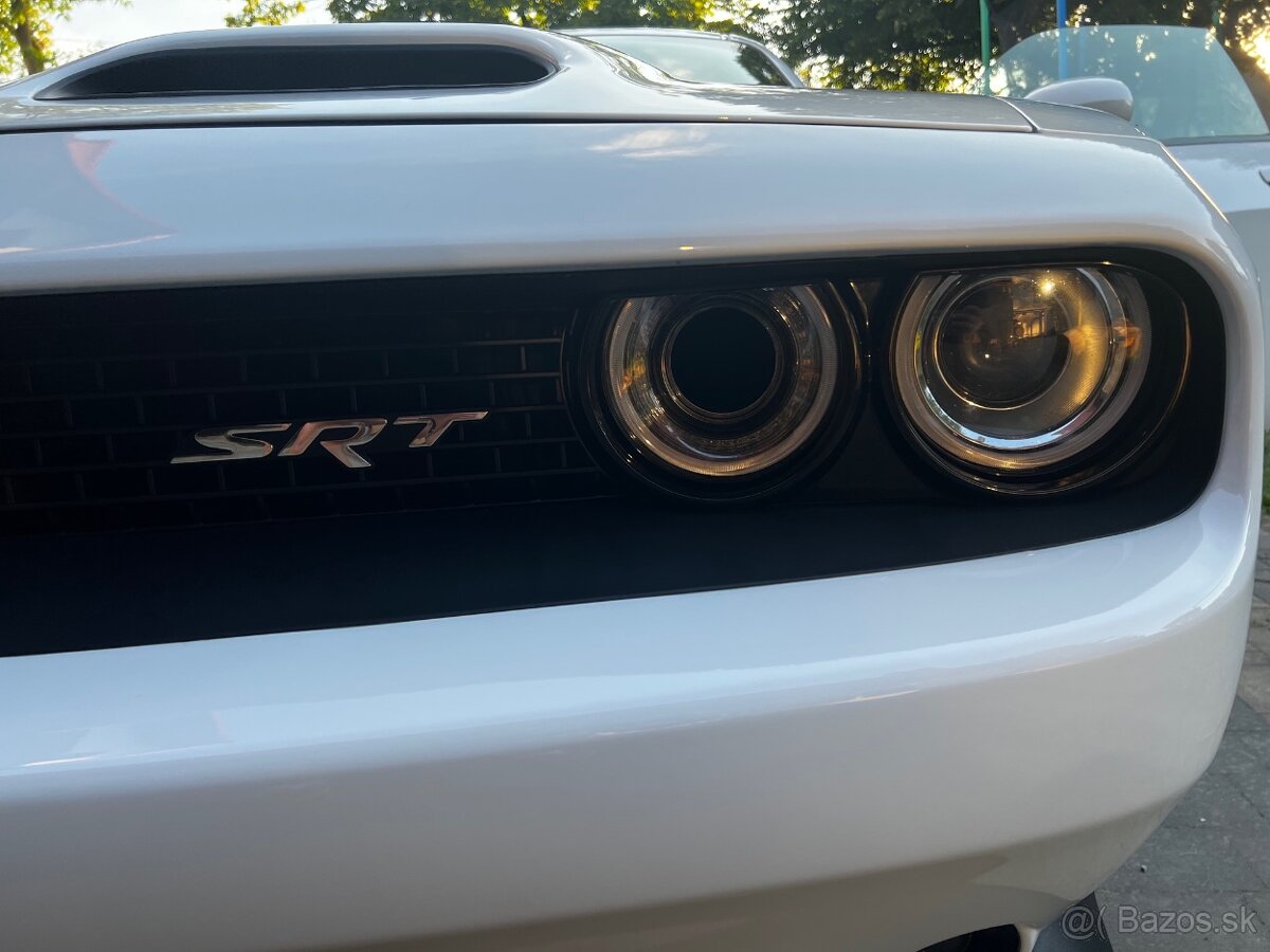 Dodge Challenger 6.4 - 13