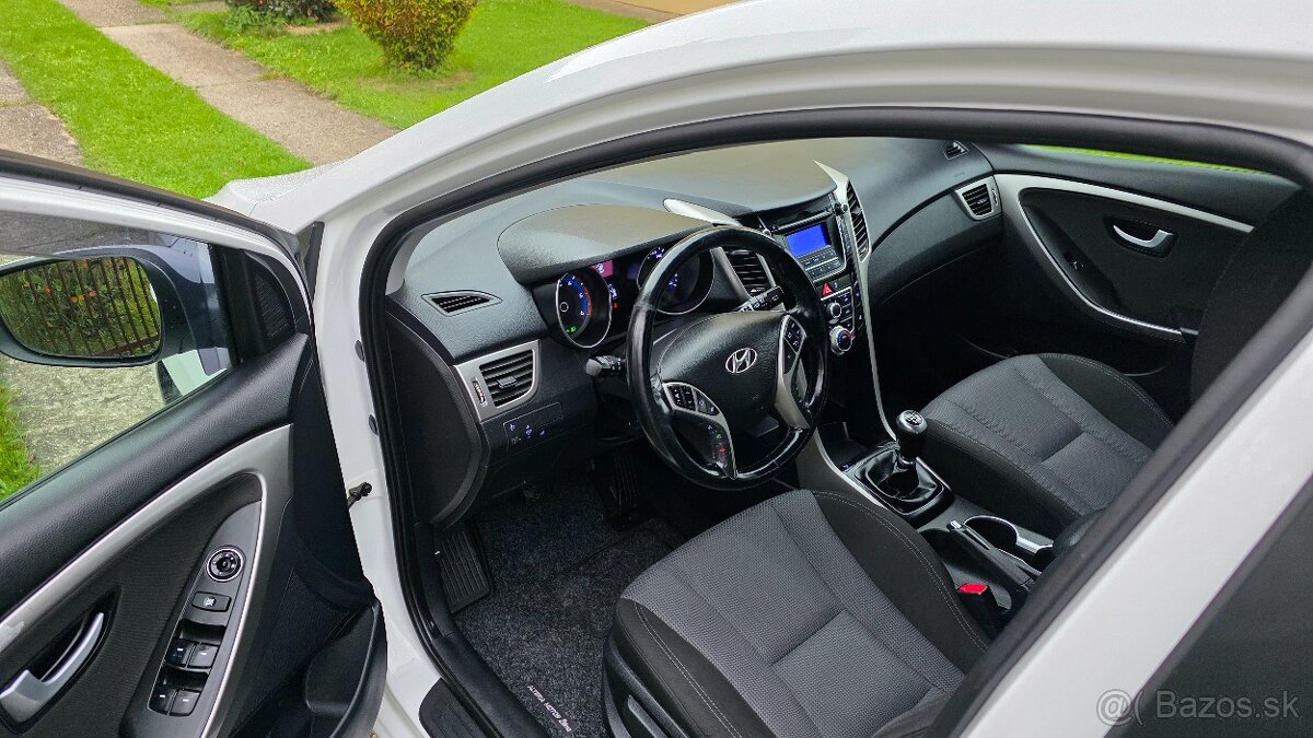 Hyundai I30 CW 1.6 CRDi,kúpené na SK - 13