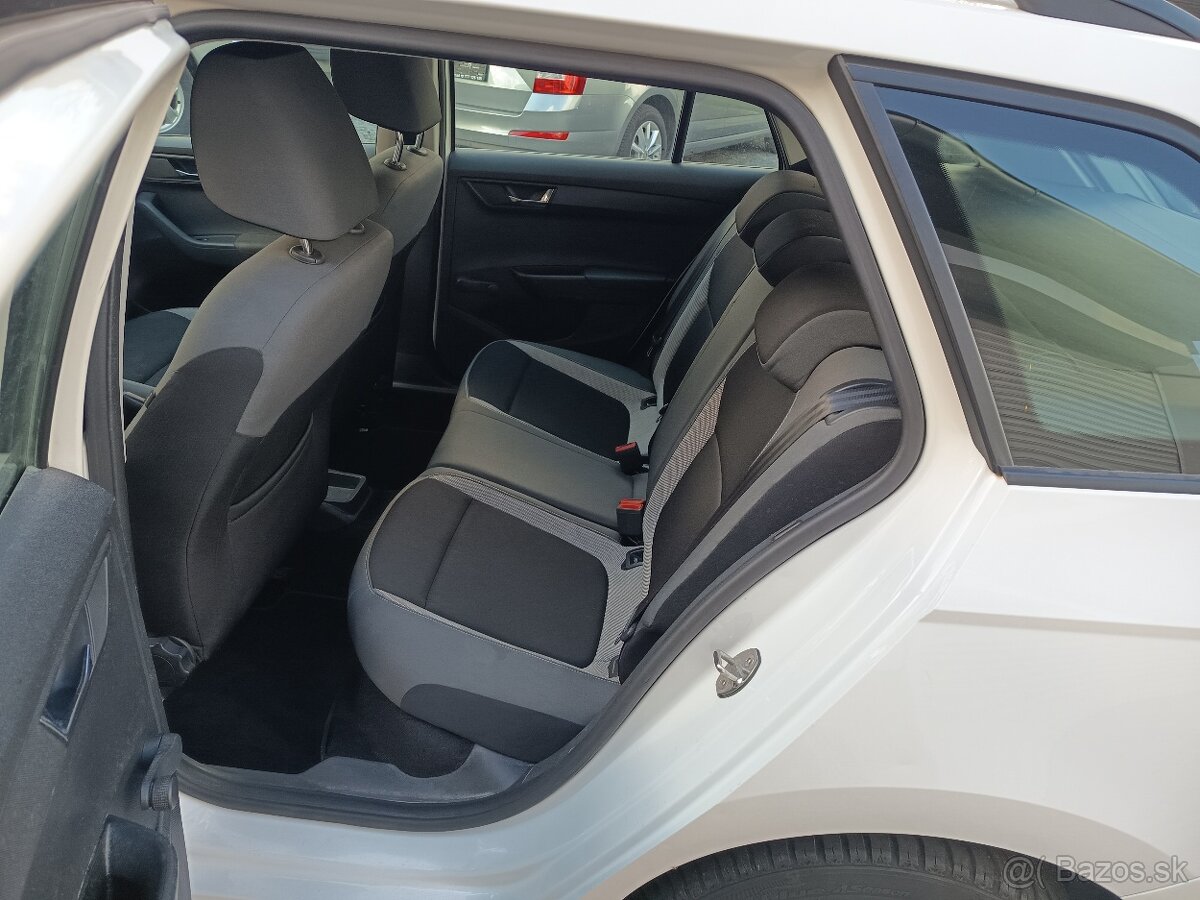 ŠKODA FABIA 1,2 TSI 66kW COMBI - 13
