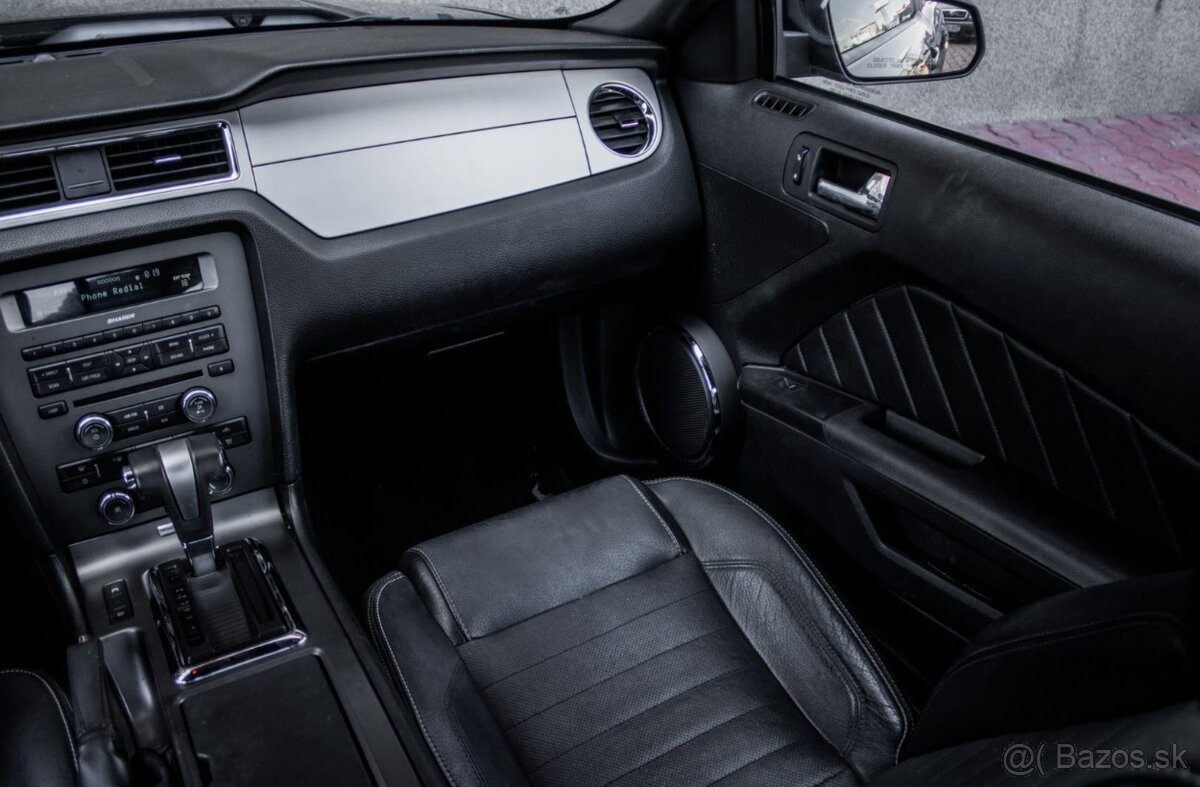 Ford Mustang 4.0L V6 - 13